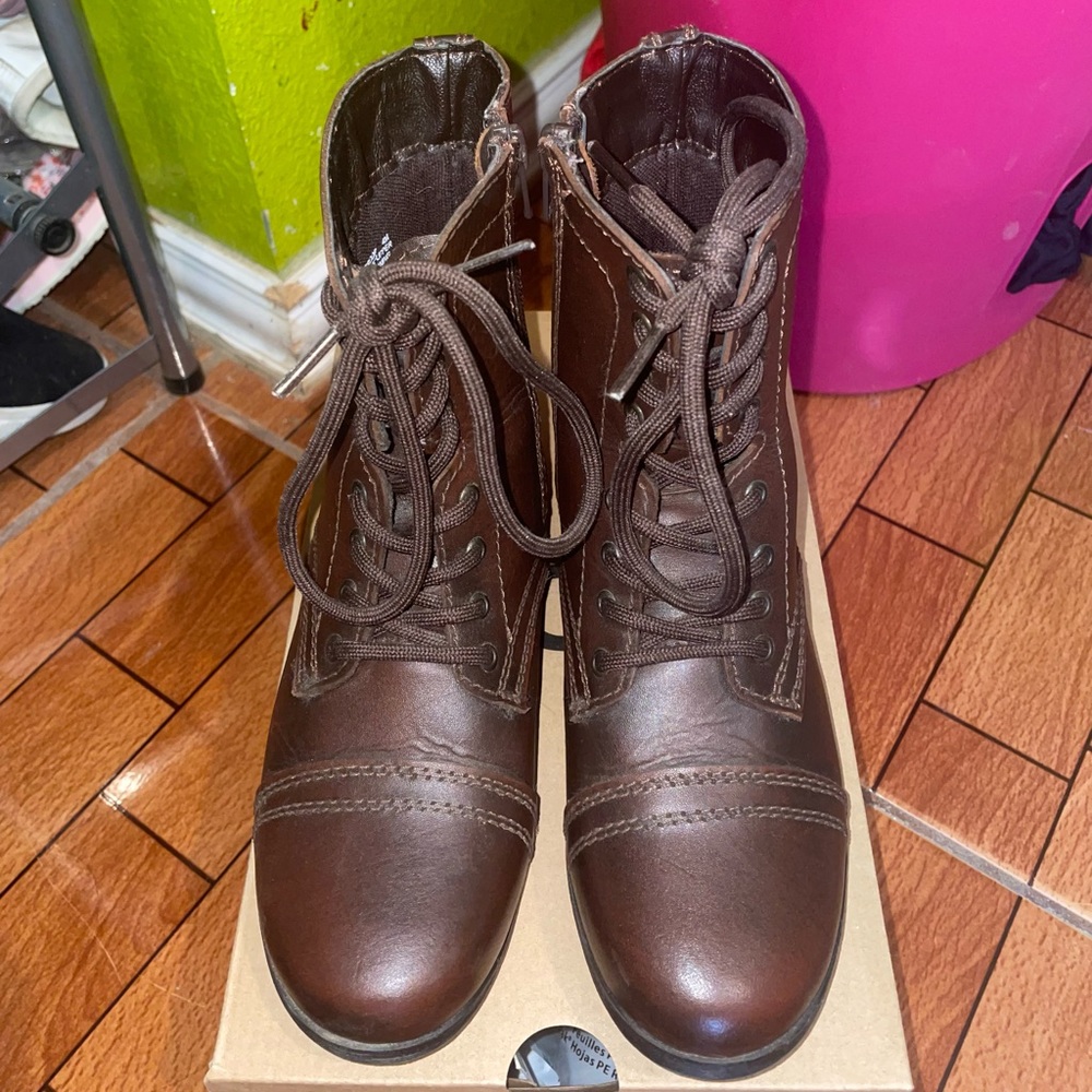 Steve Madden combat boots